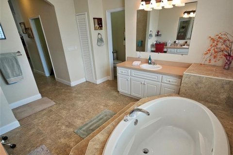 Casa en venta en North Port, Florida, 3 dormitorios, 196.95 m2 № 2124047 - foto 27