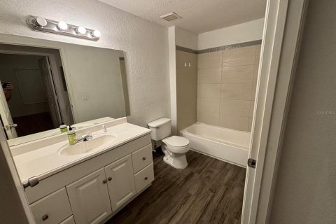 Condo in Orlando, Florida, 1 bedroom  № 1910071 - photo 10