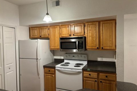 Condo in Orlando, Florida, 1 bedroom  № 1910071 - photo 5