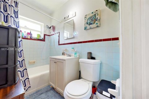 Appartement à louer à Miami, Floride: 1 chambre, 426.24 m2 № 1996592 - photo 13