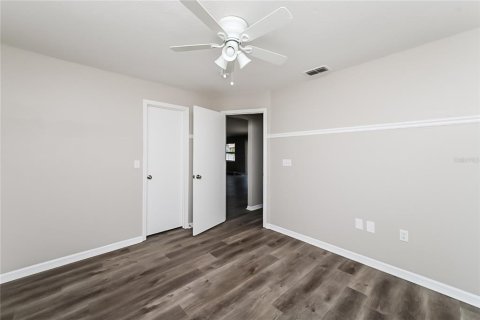 House in Lakeland, Florida 3 bedrooms, 130.9 sq.m. № 1905098 - photo 12