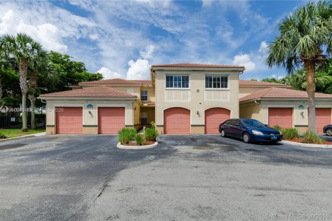 Copropriété à vendre à Miramar, Floride: 3 chambres, 134.71 m2 № 2005629 - photo 1