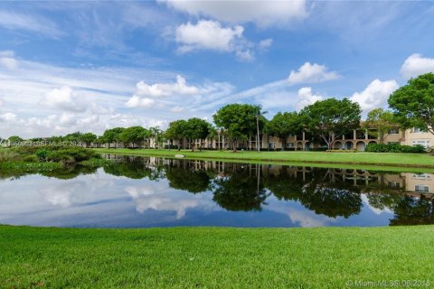 Copropriété à vendre à Miramar, Floride: 3 chambres, 134.71 m2 № 2005629 - photo 5