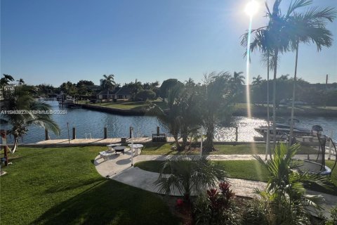 Appartement à Hallandale Beach, Floride 1 chambre, 58.53 m2 № 1998057