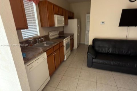 Immobilier commercial à Miami, Floride 281.59 m2 № 2170283