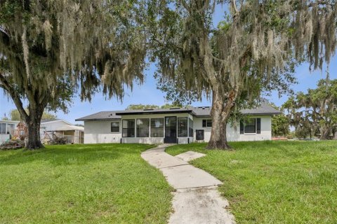 House in Geneva, Florida 3 bedrooms, 94.76 sq.m. № 2215980 - photo 20