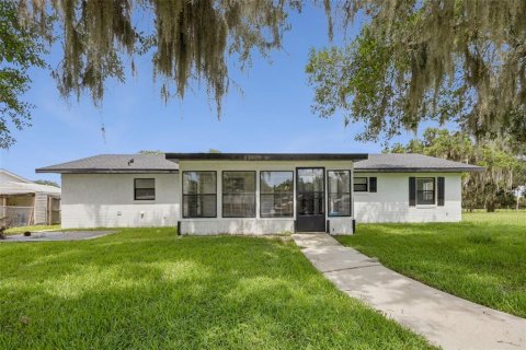 House in Geneva, Florida 3 bedrooms, 94.76 sq.m. № 2215980 - photo 18