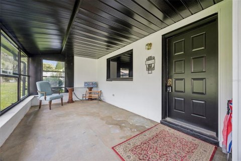 House in Geneva, Florida 3 bedrooms, 94.76 sq.m. № 2215980 - photo 5