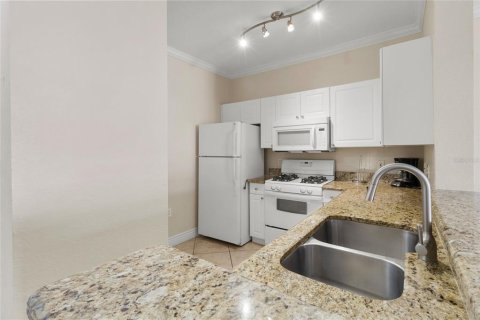 Copropriété à vendre à Clearwater, Floride: 1 chambre, 71.53 m2 № 2102775 - photo 8