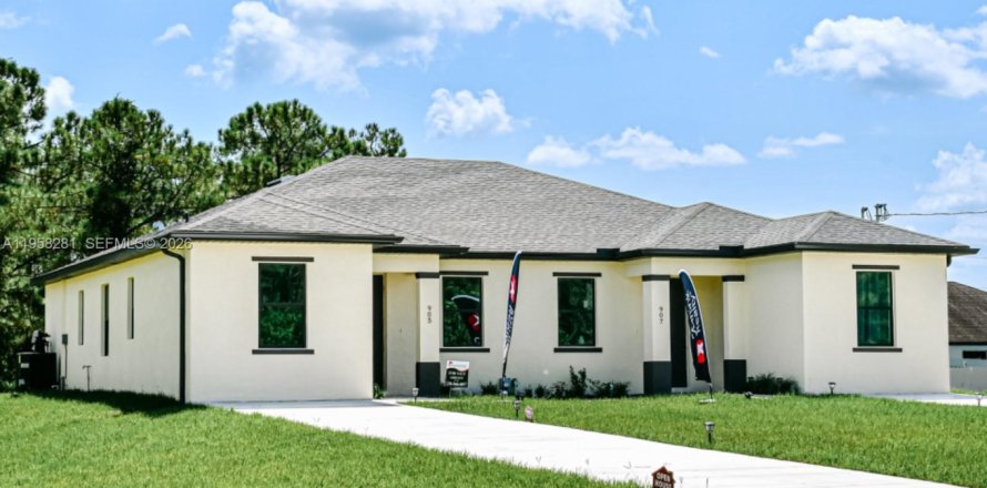 Коммерческая недвижимость в Лихай-Эйкерс, Флорида 208.29м2 № 2024748