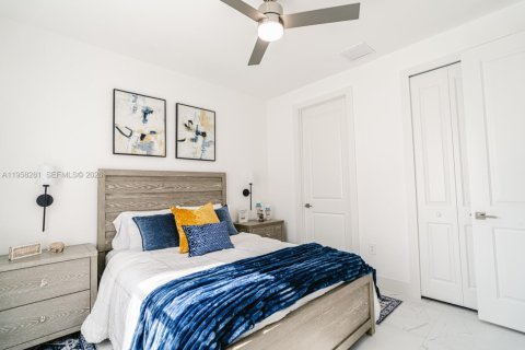 Купить коммерческую недвижимость в Лихай-Эйкерс, Флорида 208.29м2, № 2024748 - фото 2