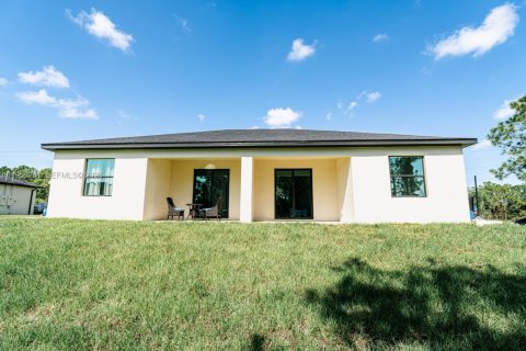 Купить коммерческую недвижимость в Лихай-Эйкерс, Флорида 208.29м2, № 2024748 - фото 10