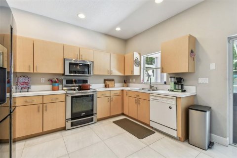 House in Dunedin, Florida 6 bedrooms, 253.53 sq.m. № 1829371 - photo 20