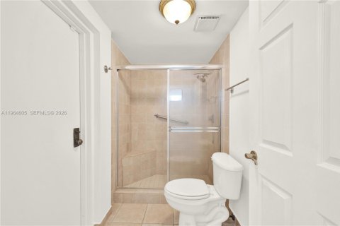 Condo in Sunny Isles Beach, Florida, 2 bedrooms  № 2081128 - photo 24