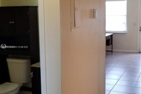 Copropriété à vendre à Boca Raton, Floride: 2 chambres, 77.57 m2 № 1961494 - photo 4