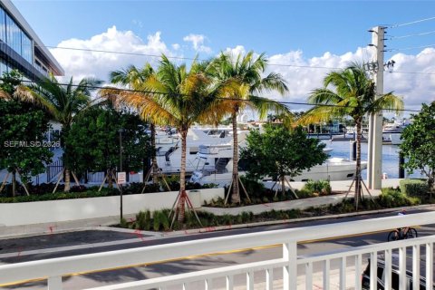 Condominio en alquiler en Fort Lauderdale, Florida, 1 dormitorio, 60.11 m2 № 1992811 - foto 12