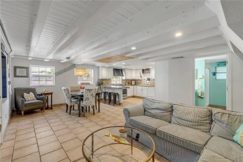 Villa ou maison à vendre à New Smyrna Beach, Floride: 4 chambres, 128.21 m2 № 1528737 - photo 16