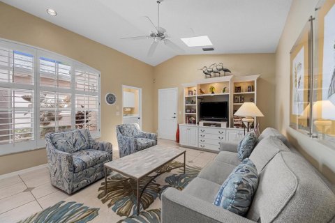 House in Jupiter, Florida 3 bedrooms, 210.7 sq.m. № 2188984 - photo 14