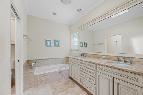 House in Jupiter, Florida 3 bedrooms, 210.7 sq.m. № 2188984 - photo 17