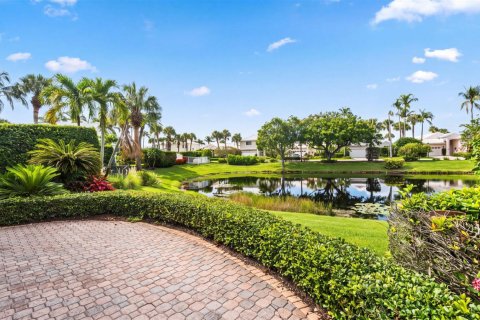 House in Jupiter, Florida 3 bedrooms, 210.7 sq.m. № 2188984 - photo 24