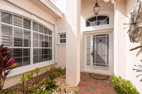 House in Jupiter, Florida 3 bedrooms, 210.7 sq.m. № 2188984 - photo 2