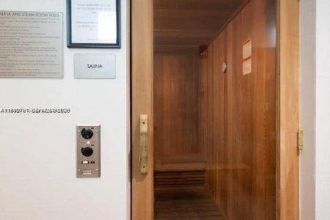 Condominio en alquiler en Miami, Florida, 2 dormitorios, 73.49 m2 № 2056706 - foto 26