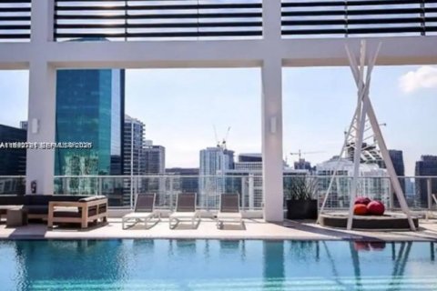 Condominio en alquiler en Miami, Florida, 2 dormitorios, 73.49 m2 № 2056706 - foto 19