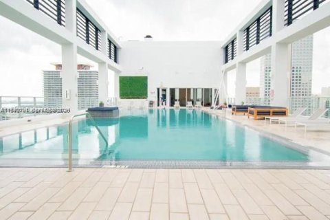 Condominio en alquiler en Miami, Florida, 2 dormitorios, 73.49 m2 № 2056706 - foto 18