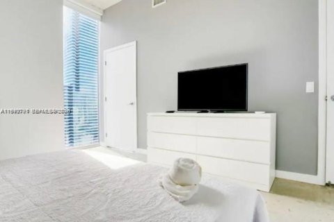 Condominio en alquiler en Miami, Florida, 2 dormitorios, 73.49 m2 № 2056706 - foto 12
