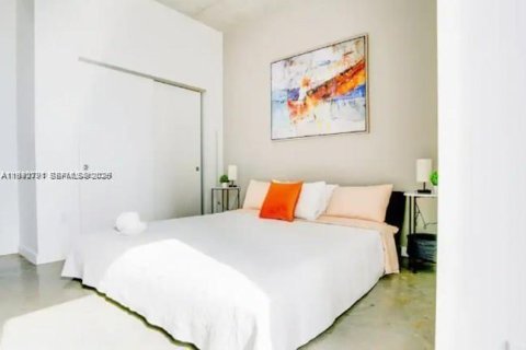 Condominio en alquiler en Miami, Florida, 2 dormitorios, 73.49 m2 № 2056706 - foto 13