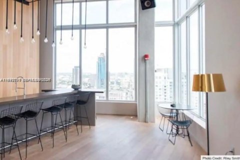 Condominio en alquiler en Miami, Florida, 2 dormitorios, 73.49 m2 № 2056706 - foto 28