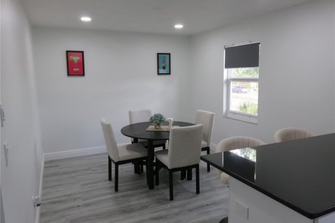 Купить таунхаус в Тампа, Флорида 5 комнат, 130.81м2, № 2206908 - фото 5