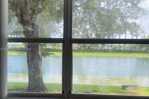 Villa ou maison à louer à Homestead, Floride: 3 chambres, 134.34 m2 № 2086574 - photo 9