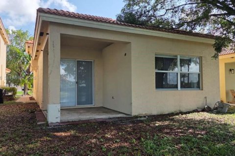 Villa ou maison à louer à Homestead, Floride: 3 chambres, 134.34 m2 № 2086574 - photo 20