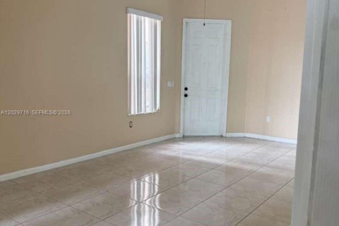 Villa ou maison à louer à Homestead, Floride: 3 chambres, 134.34 m2 № 2086574 - photo 7