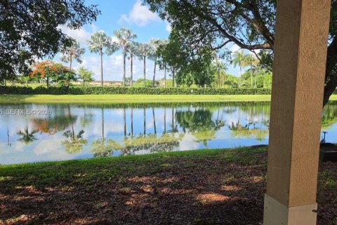 Villa ou maison à louer à Homestead, Floride: 3 chambres, 134.34 m2 № 2086574 - photo 18