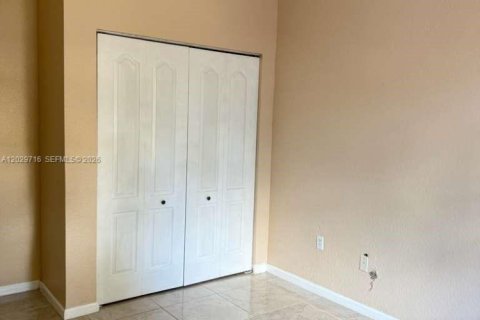 Villa ou maison à louer à Homestead, Floride: 3 chambres, 134.34 m2 № 2086574 - photo 5