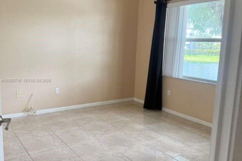 Villa ou maison à louer à Homestead, Floride: 3 chambres, 134.34 m2 № 2086574 - photo 8