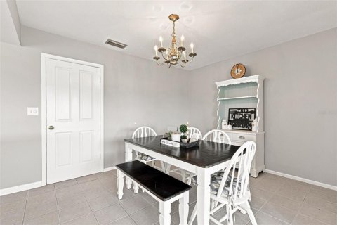 Villa ou maison à vendre à Port Charlotte, Floride: 2 chambres, 154.12 m2 № 2352254 - photo 25