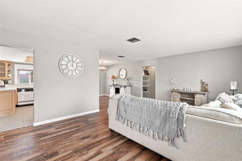 Villa ou maison à vendre à Port Charlotte, Floride: 2 chambres, 154.12 m2 № 2352254 - photo 16