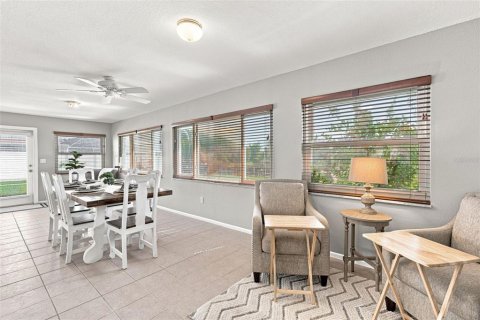 Villa ou maison à vendre à Port Charlotte, Floride: 2 chambres, 154.12 m2 № 2352254 - photo 28