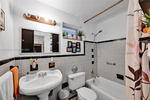 Immobilier commercial à vendre à Miami Beach, Floride № 2052880 - photo 13