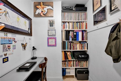 Immobilier commercial à vendre à Miami Beach, Floride № 2052880 - photo 14