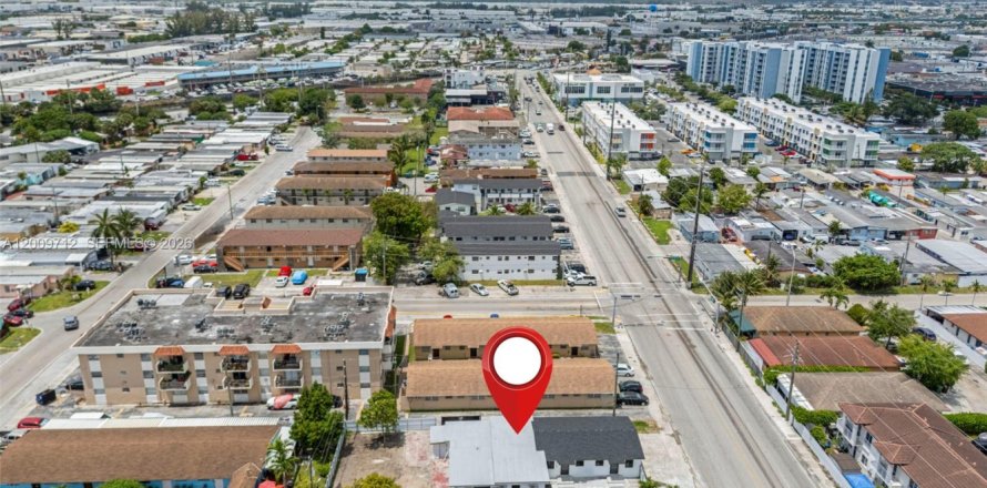 Villa ou maison à Hialeah, Floride 2 chambres, 65.03 m2 № 2154406