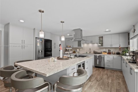 Купить виллу или дом в Майами, Флорида 3 спальни, 306.11м2, № 1954940 - фото 16