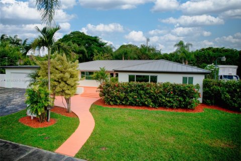 Купить виллу или дом в Майами, Флорида 3 спальни, 306.11м2, № 1954940 - фото 3