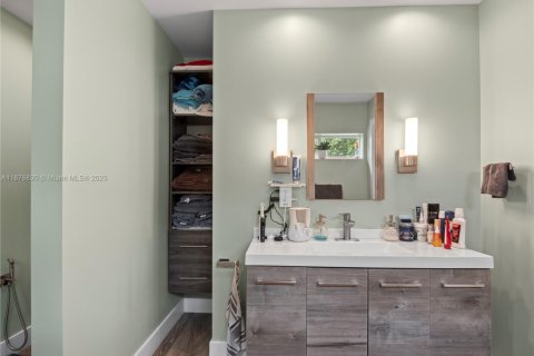 Купить виллу или дом в Майами, Флорида 3 спальни, 306.11м2, № 1954940 - фото 30