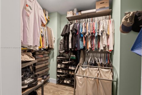 Купить виллу или дом в Майами, Флорида 3 спальни, 306.11м2, № 1954940 - фото 25