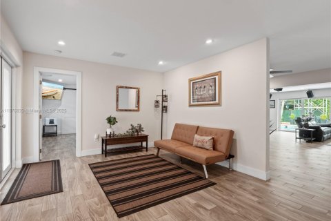 Купить виллу или дом в Майами, Флорида 3 спальни, 306.11м2, № 1954940 - фото 4