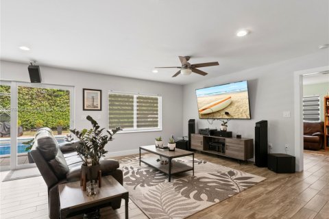 Купить виллу или дом в Майами, Флорида 3 спальни, 306.11м2, № 1954940 - фото 8